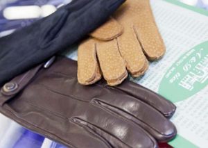 category-adties-gloves
