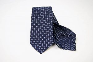 Cravatta Settepieghe - Jacquard – fondo blu con azzurro – COD.7P024 – seta 100% - made in Italy