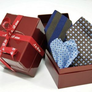 Gift box - ties and pochette - classic designs - COD.BOX2001 - 100% silk - made in Italy