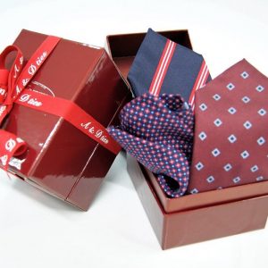 Gift box - ties and pochette - classic designs - COD.BOX2003 - 100% silk - made in Italy