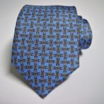 Cravatta Twill fondo Azzurro Disegno Classico seta 100% COD.N049